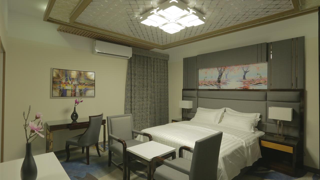 Niyaf Hotel Appartments Khamis Mushait Exterior photo