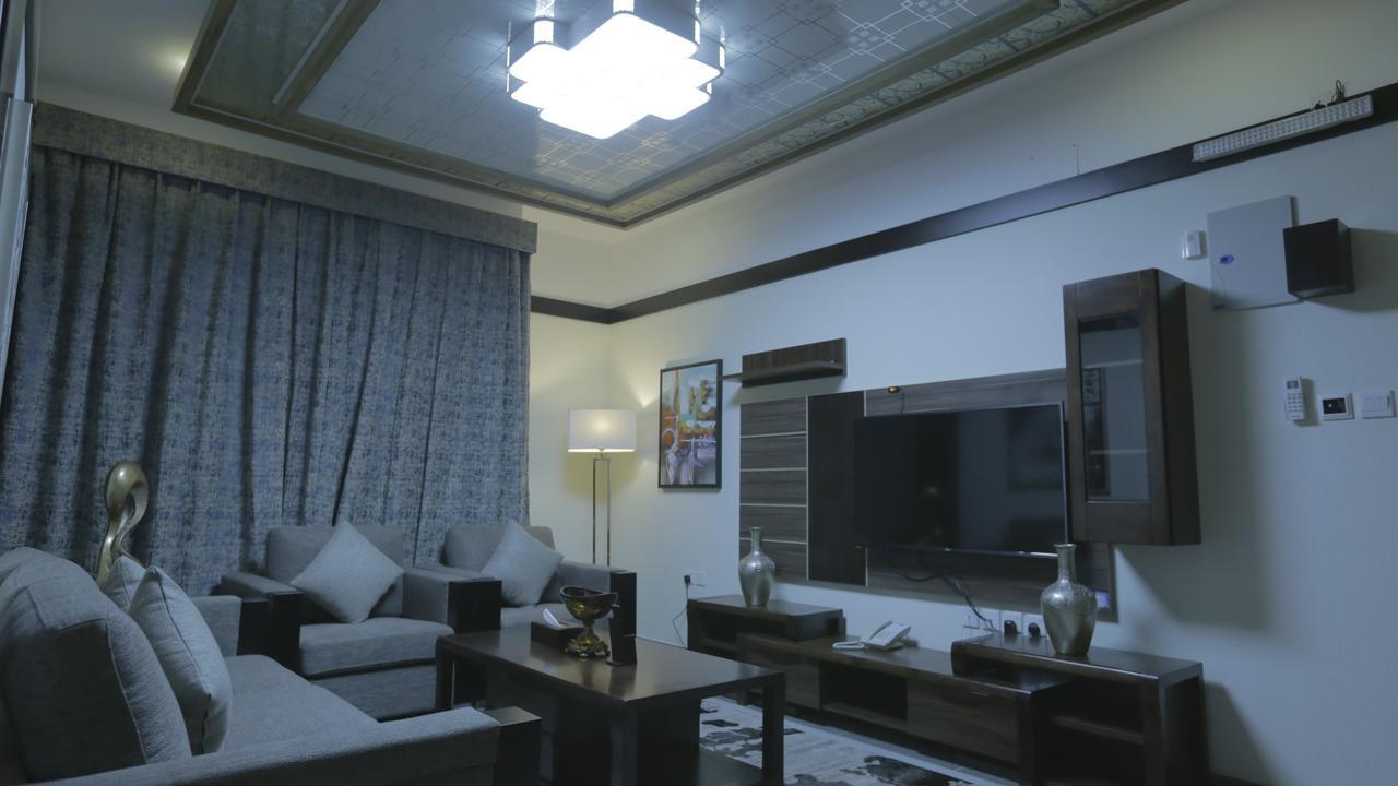 Niyaf Hotel Appartments Khamis Mushait Exterior photo