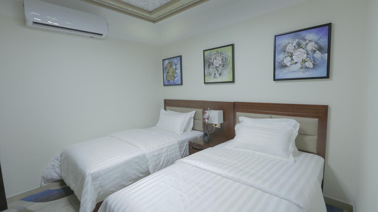 Niyaf Hotel Appartments Khamis Mushait Exterior photo